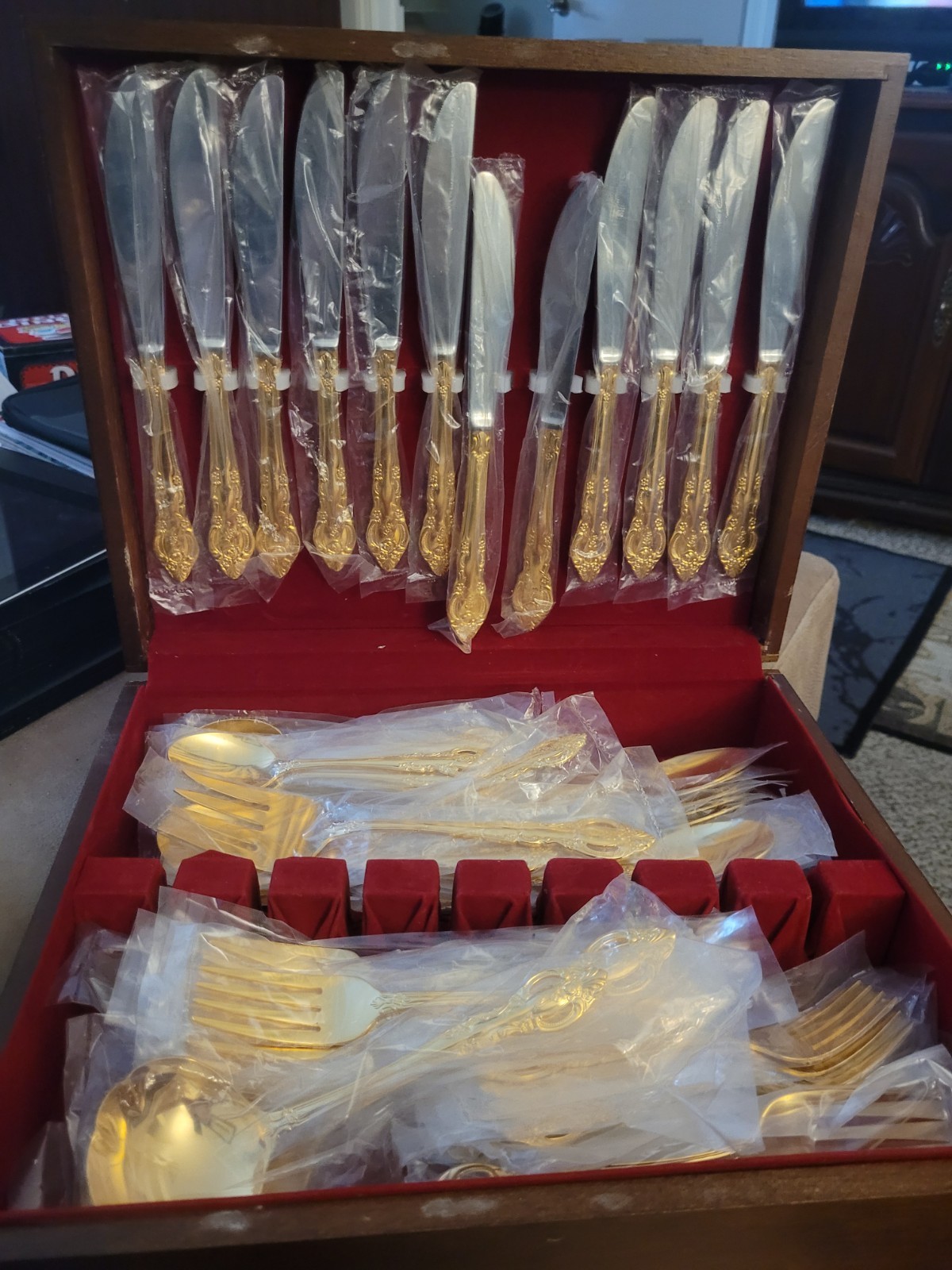 67 Piece ESTIA Gold Plated Korea Silverware + Serving Pcs NEW see description 