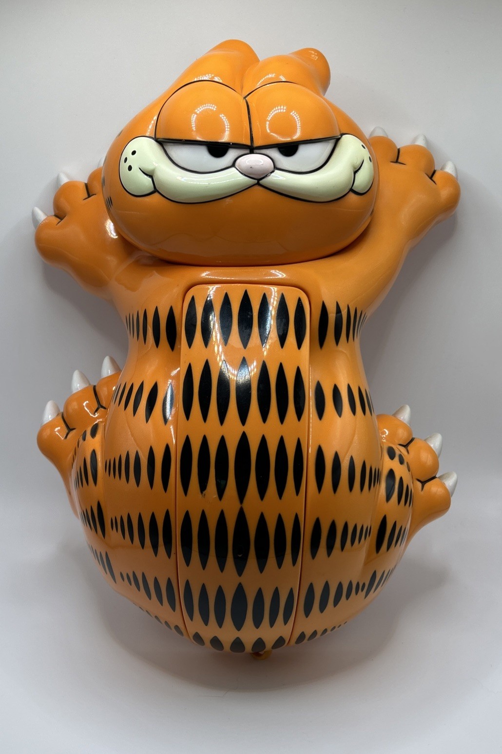 Vintage 1980s Tyco Garfield Telephone - Model 1209 - Has Wear - Missing Tail