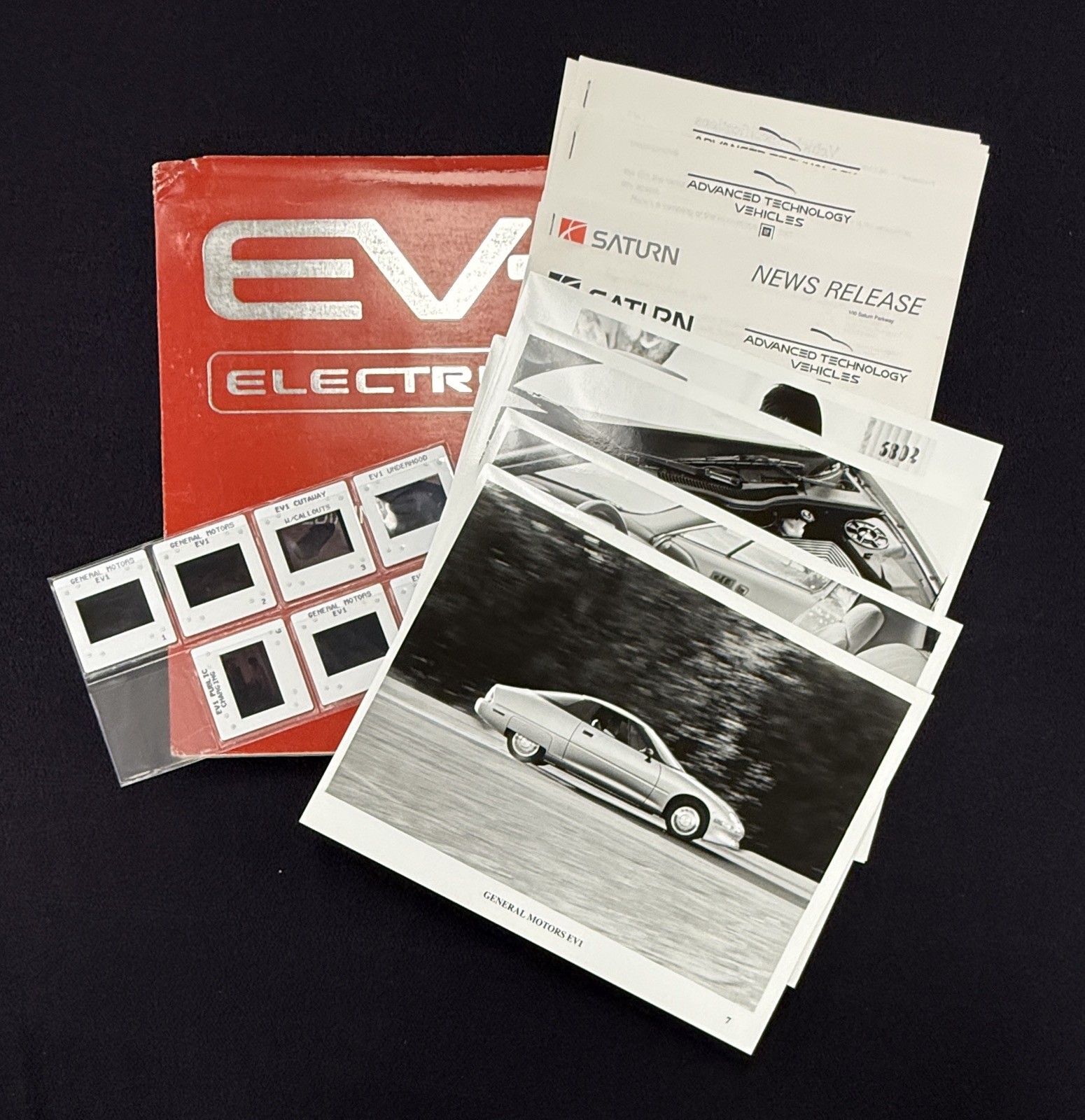 1997 GM Saturn EV1 Concept Car Press Kit 7 Factory Photos 7 Slides Media Info