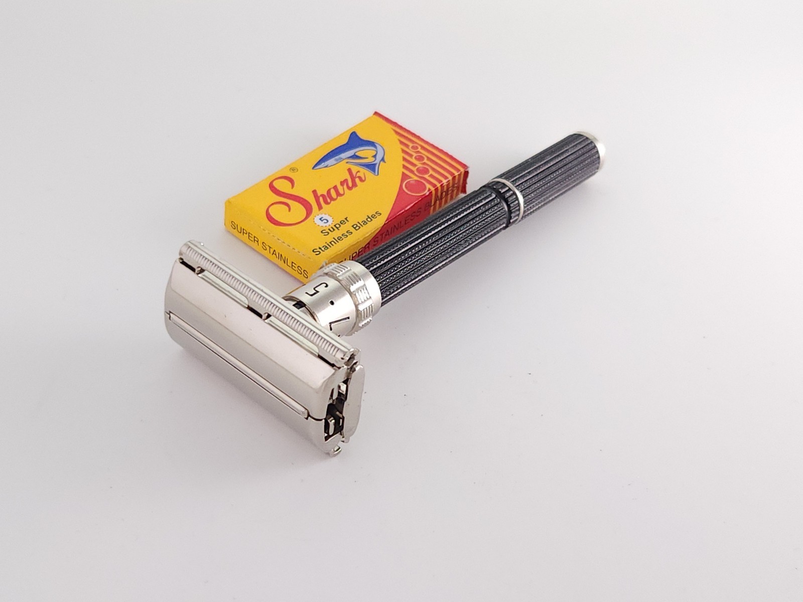 Gillette Super 109 Black Adjustable R3 1971 Cleaned Vintage Safety Razor