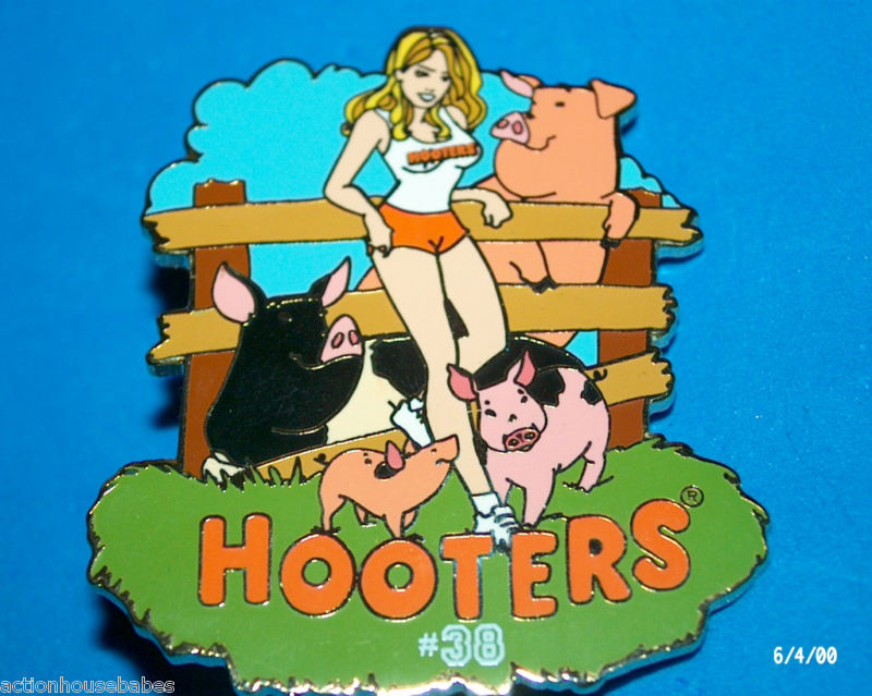 HOOTERS RESTAURANT COLLECTIBLE FARM GIRL #38 PIGS & HOGS PROMO LAPEL PIN 