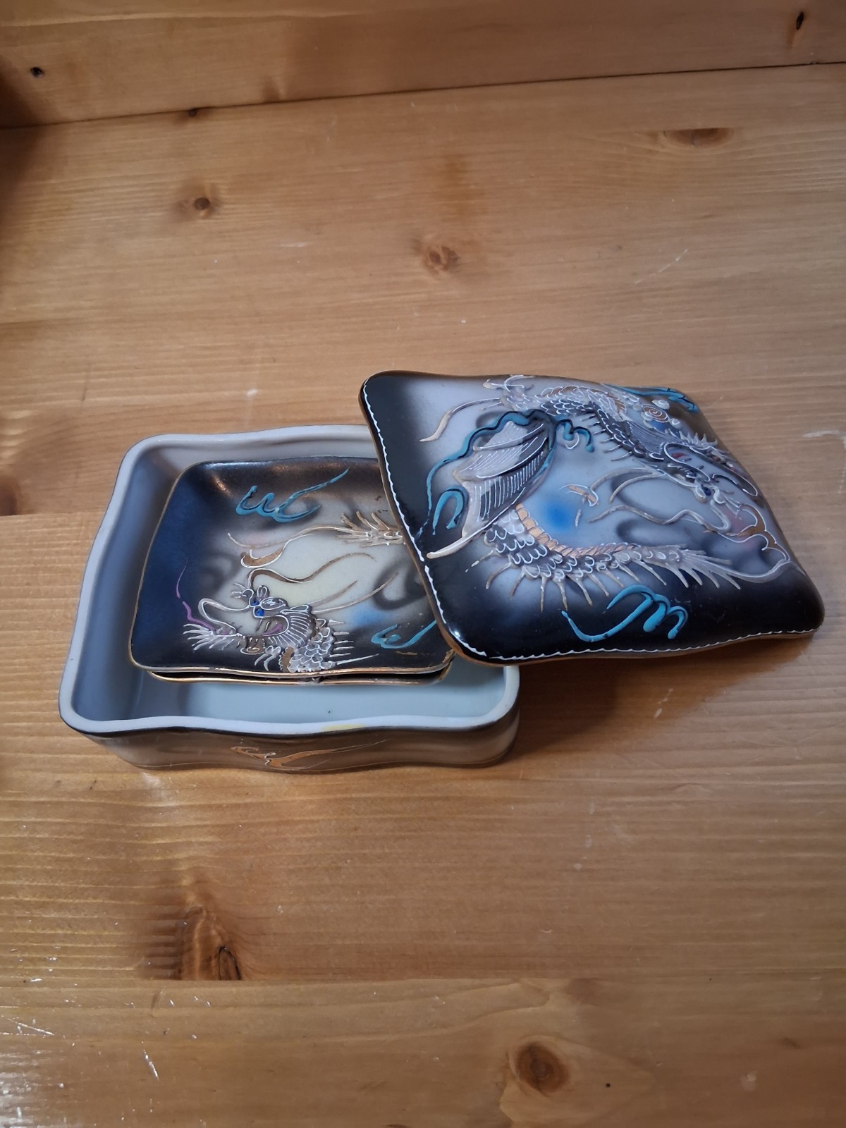 Vintage Japan Dragonware Moriage Trinket Tray Cigarette Box & 2 Ashtray Trays Vintage Japan Dragonware Moriage Trinket Tray Cigarette Box & 2 Ashtray Trays