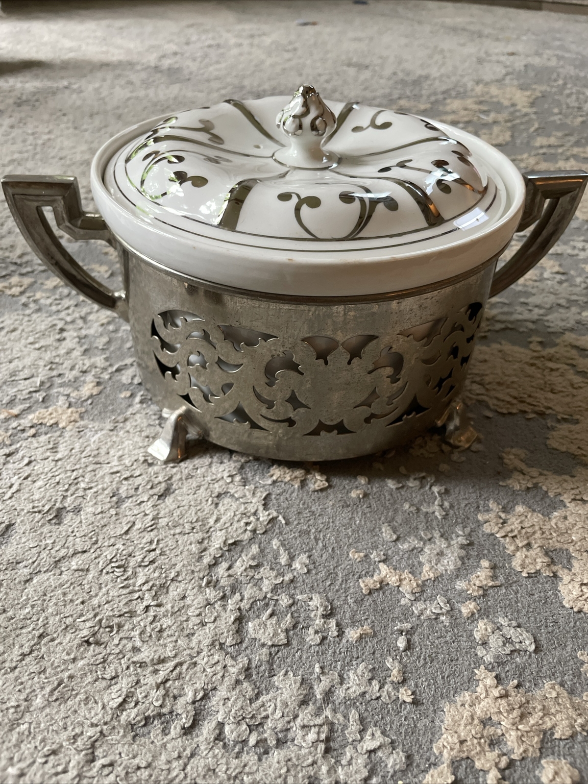 Royal Rochester Antique 1920 Covered Casserole Dish Reticulated Plated Holder