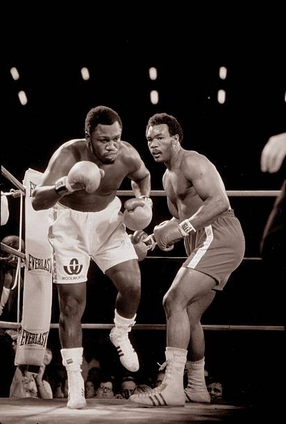Boxing WBA/WBC Heavyweight Title George Foreman during knock out o- Old Photo 1