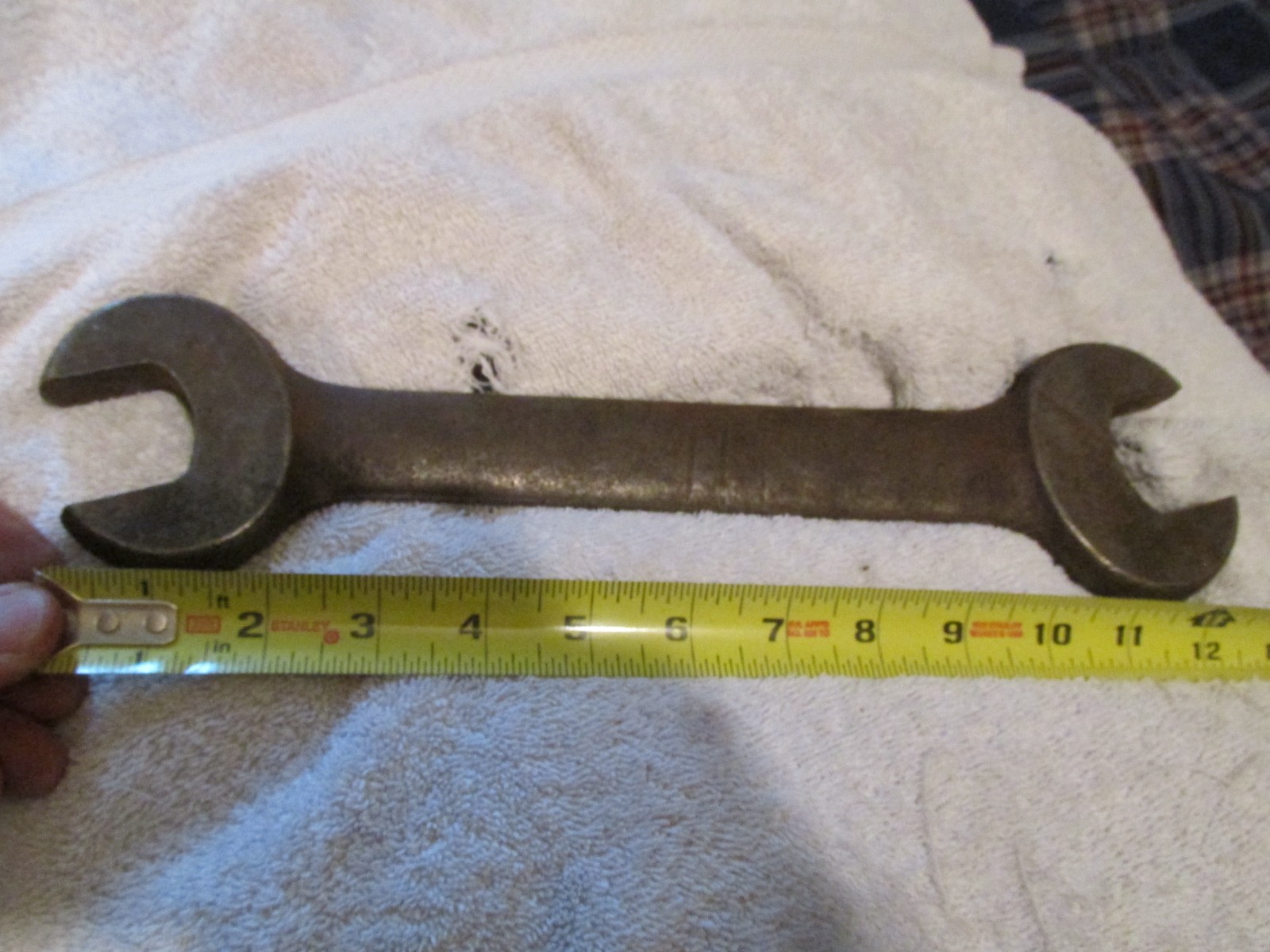 ANTIQUE Large 13\