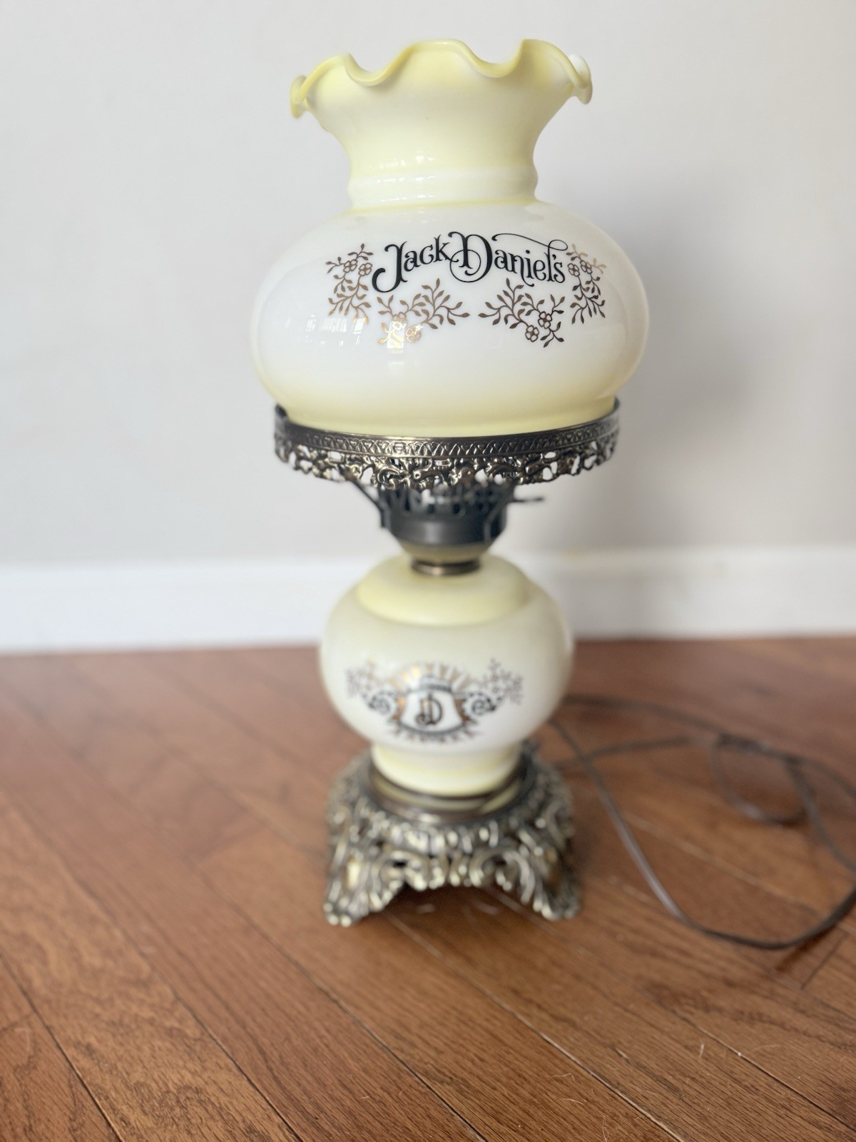 Vintage Jack Daniels Hurricane Parlor Lamp Gone w/ the Wind Milk Glass 70s Works