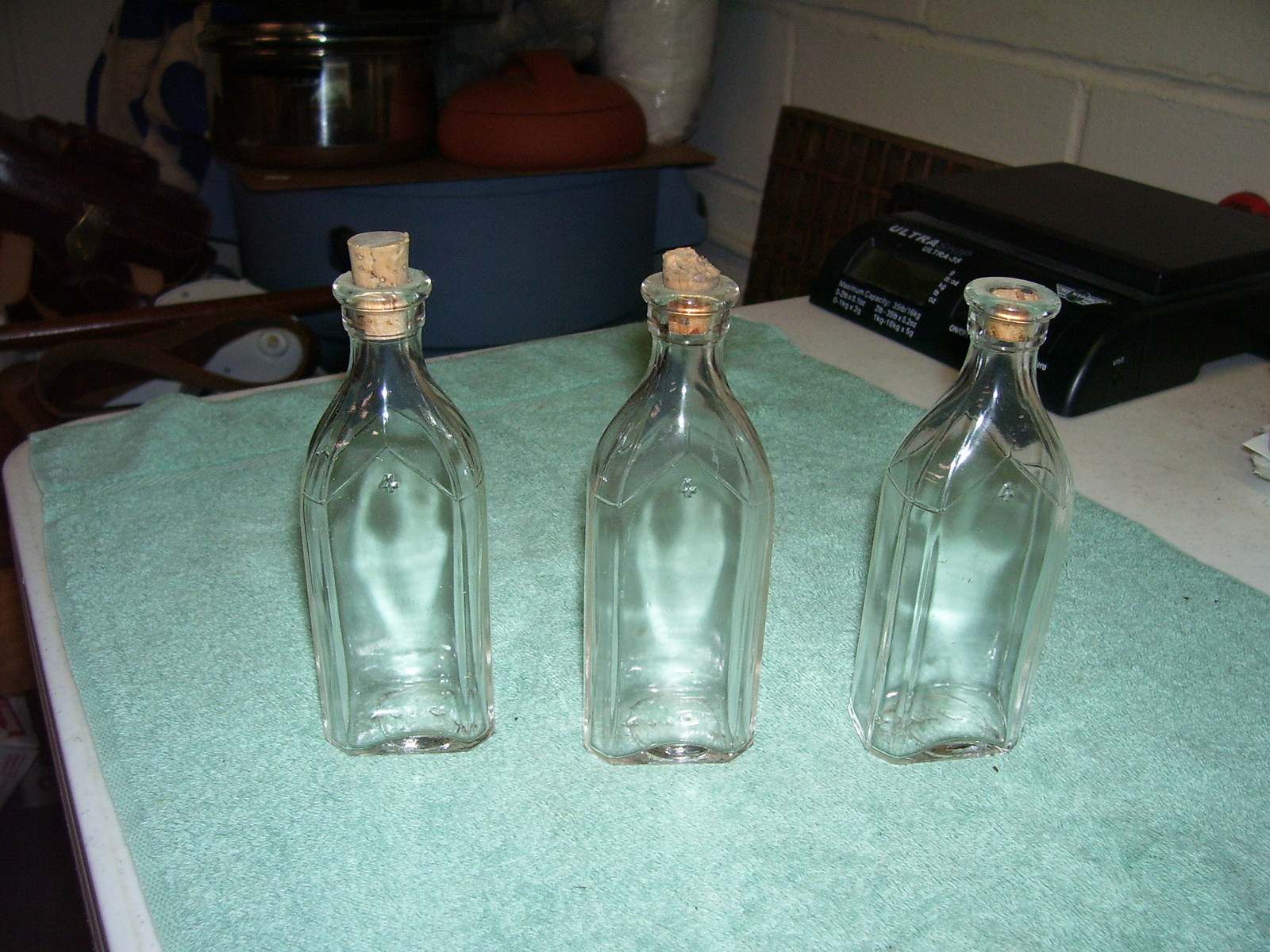 THREE VINTAGE KNOXALL 4 OUNCE CORK TOP MEDICINE BOTTLES NICE