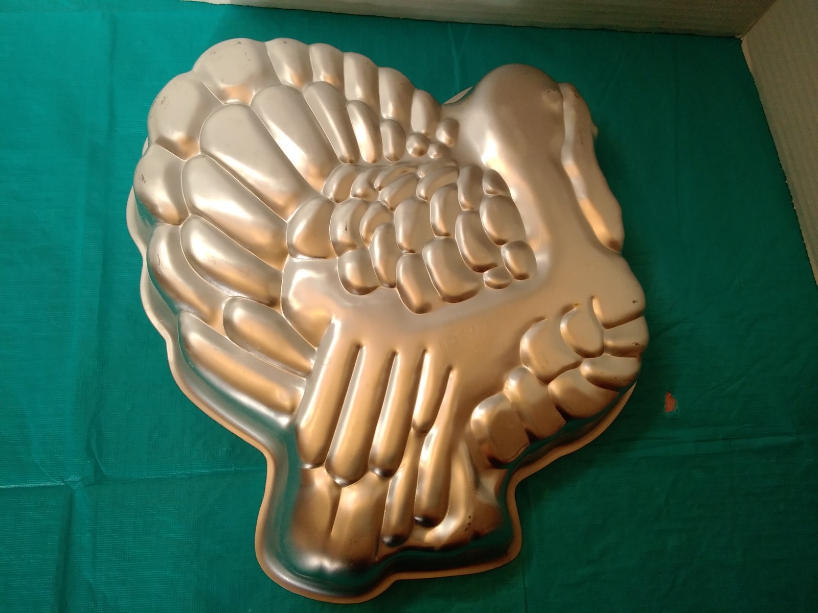Vintage 1979 Wilton Party Pan Turkey Cake