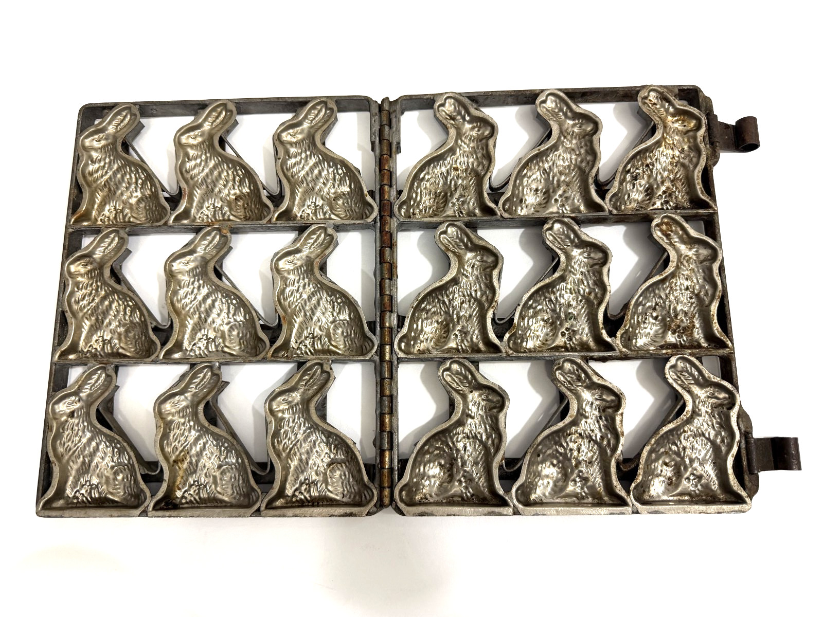 Antique Vintage Metal Bunny Rabbit Chocolate Candy Mold 9 Hinged 3.5\