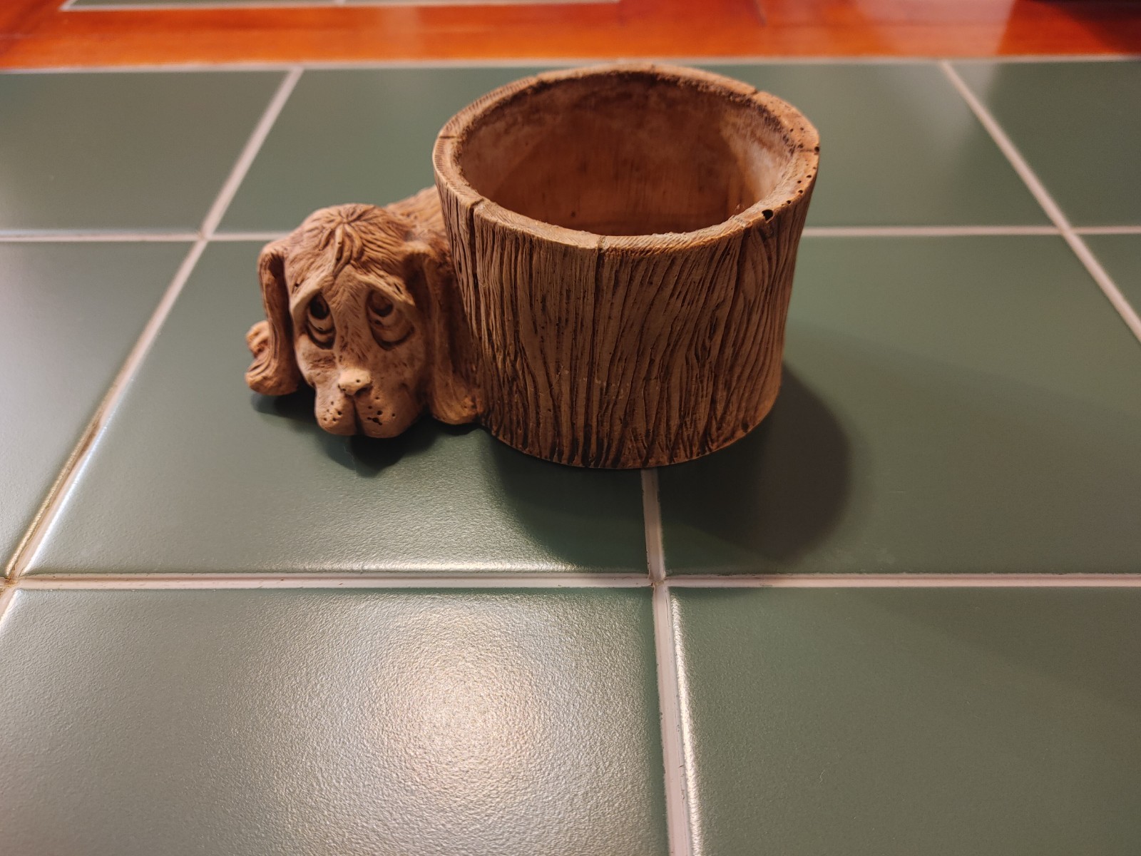 1984-POMPADOUR ADORABLE SAD EYED FAUX WOOD BASSET HOUND DOG/PUPPY PLANTER