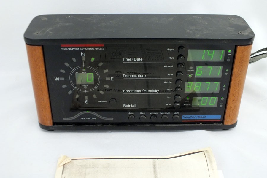 Vtg Texas Weather Instruments Weather Station WR-25 With Wires / Instructions Vtg Texas Weather Instruments Weather Station WR-25 With Wires / Instructions