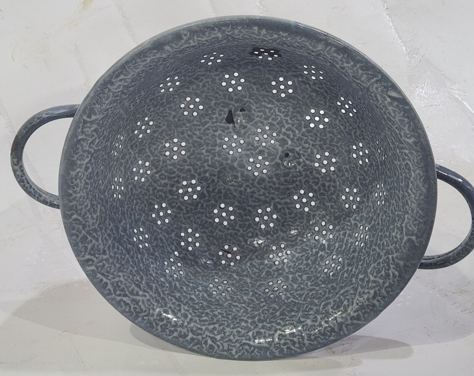OLD Steel Blue gray White Star hole Graniteware Strainer Colander Decor COUNTRY