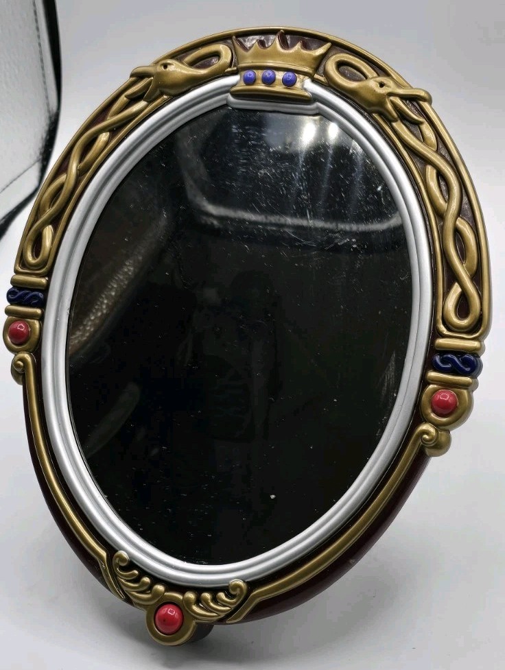 RARE 2001 Kellogg\'s Disney Snow White Seven Dwarfs Talking Magic Mirror