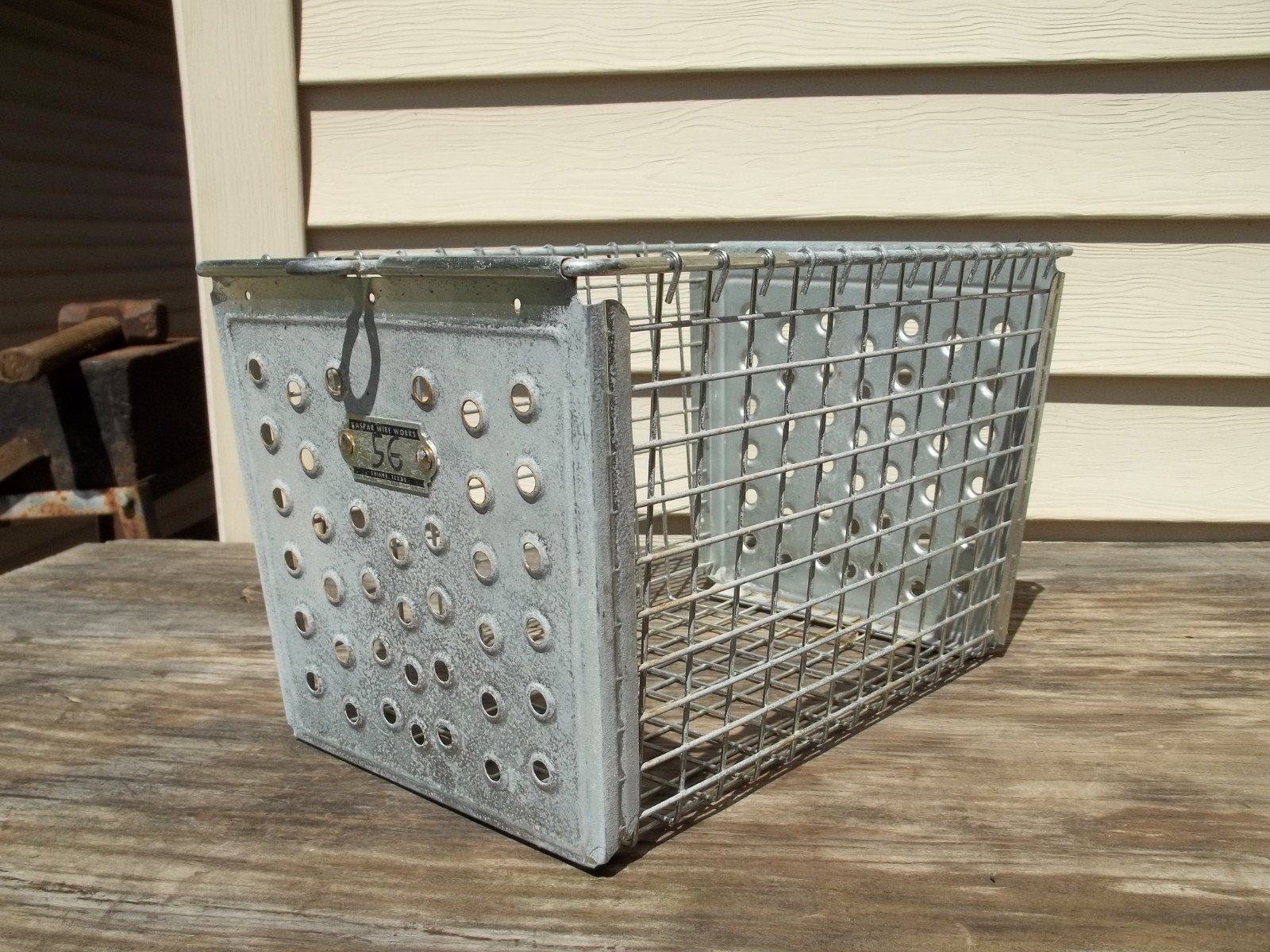 Vintage Kaspar Wire Works Locker Room Pool Gym Basket  13 X 9 X 8 Storage Decor