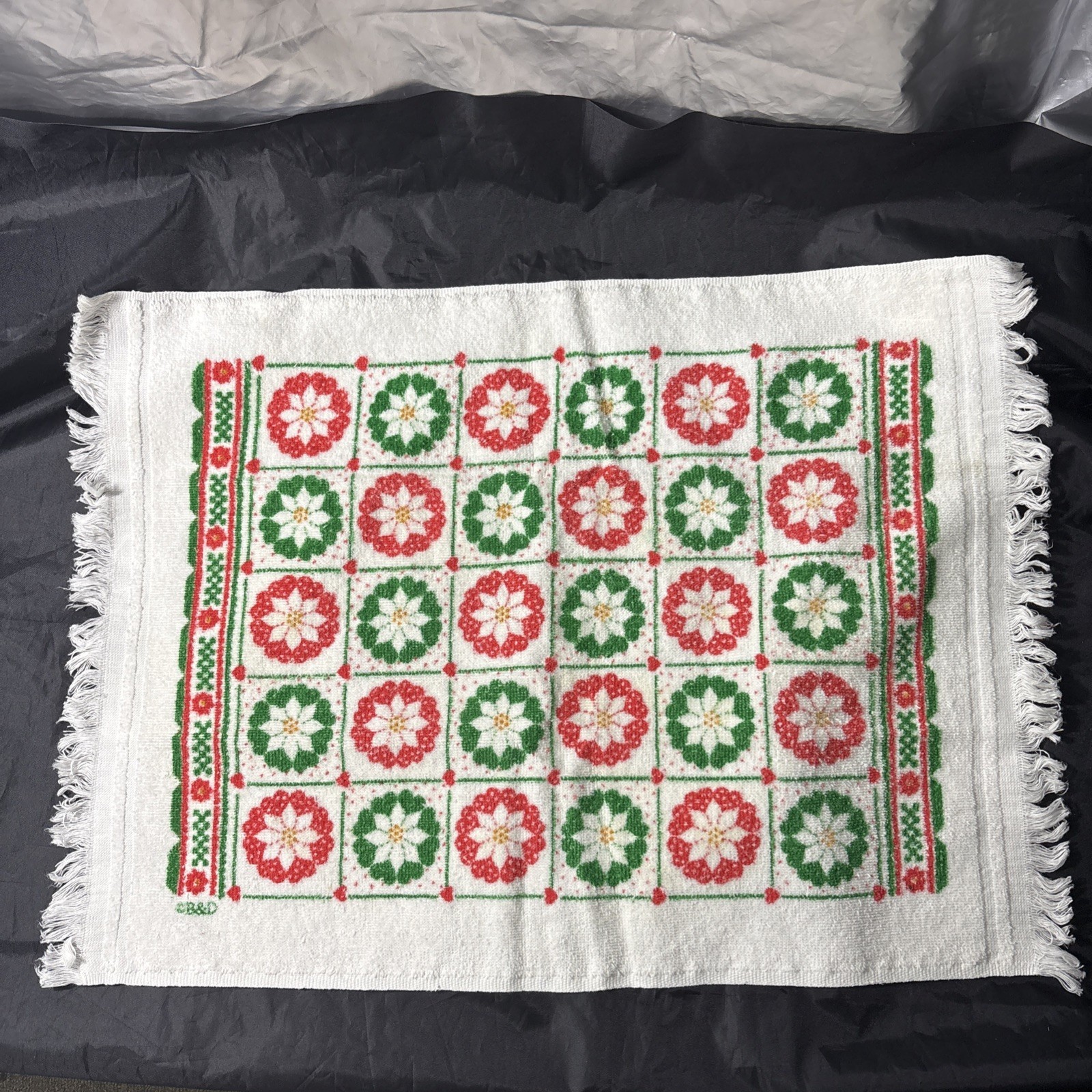 Vintage Christmas  70’s Era. Kitchen Towel.