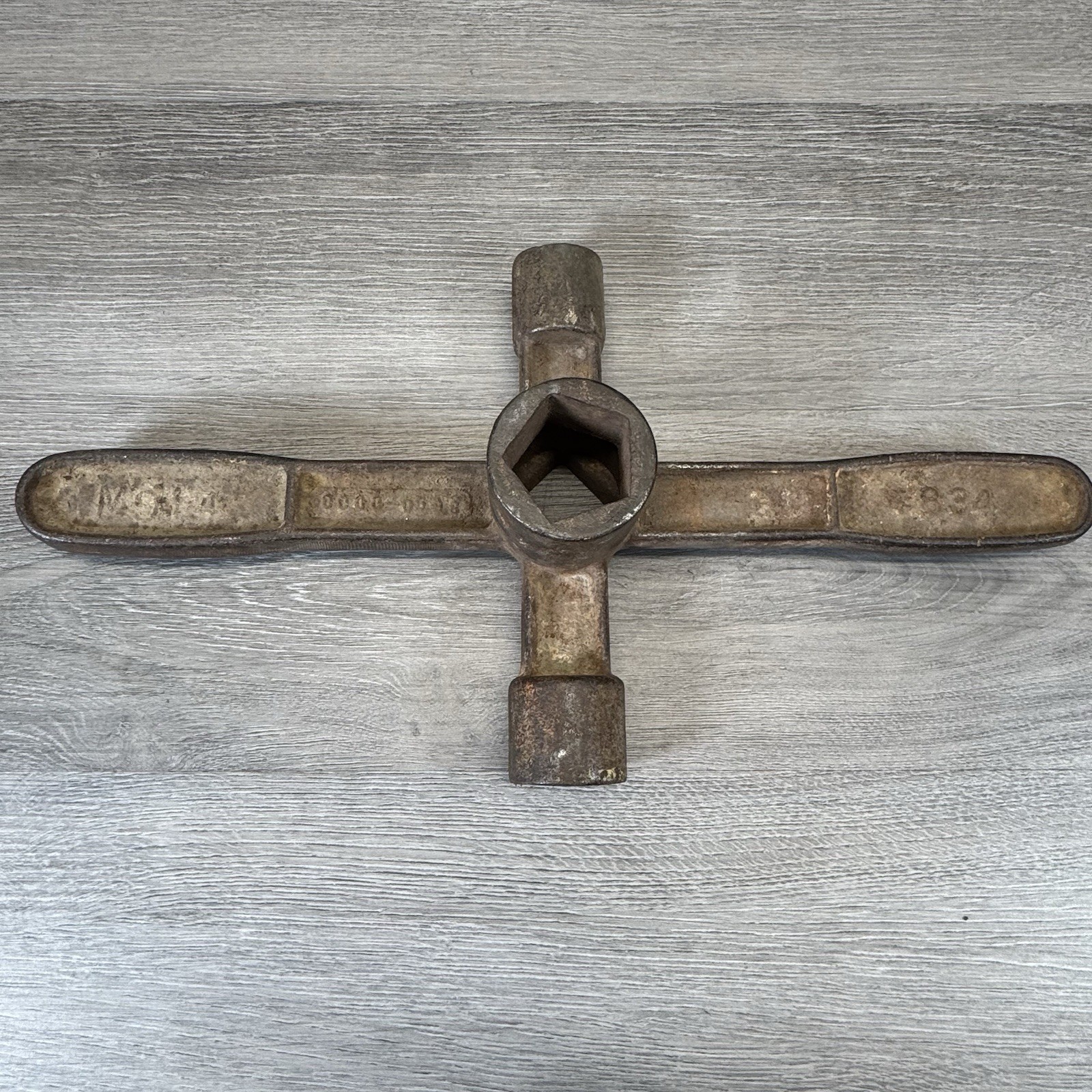 Vintage Chicago Fire Department # 834 Fire Hydrant Wrench - Cast Iron Quad Key Vintage Chicago Fire Department # 834 Fire Hydrant Wrench - Cast Iron Quad Key