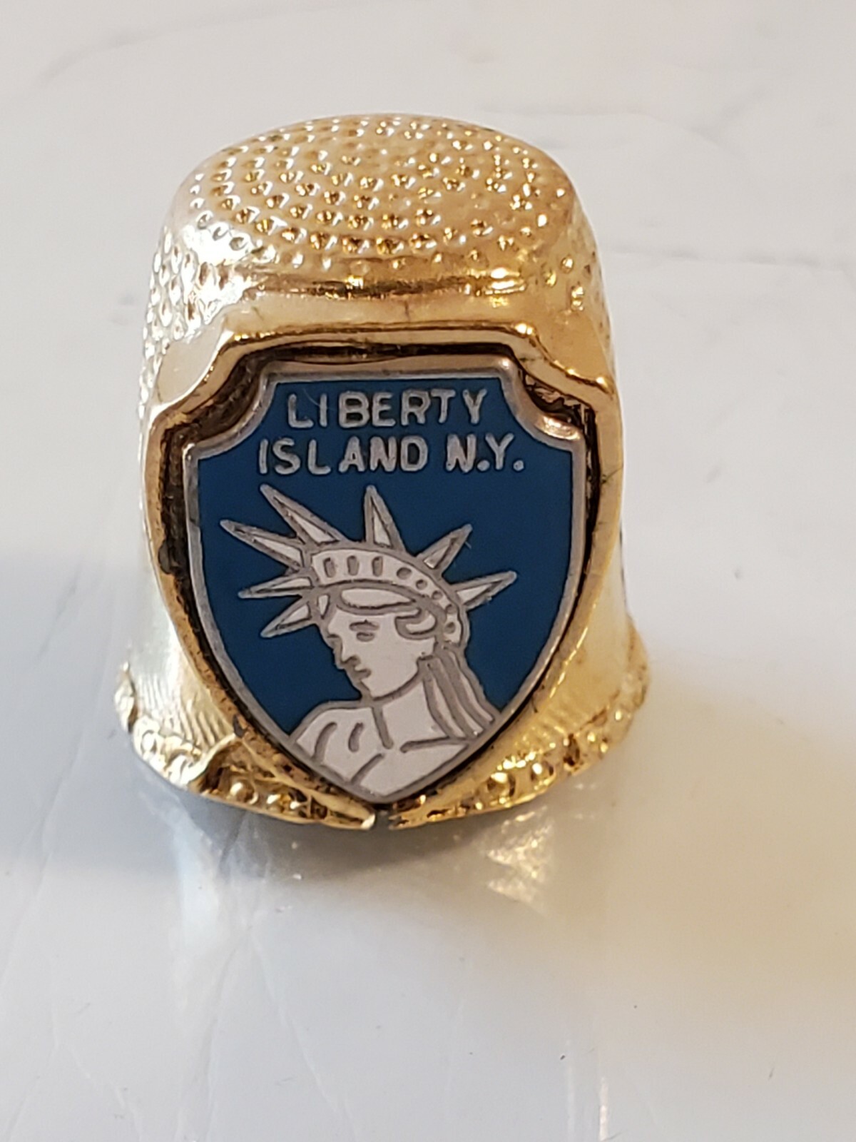 Vintage Liberty Island Thimble Rare excellent condition FORT box6