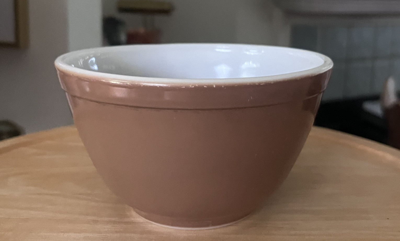 Vintage Pyrex 401 Brown 1-1/2 Pint Glossy Mixing Bowl Made in USA