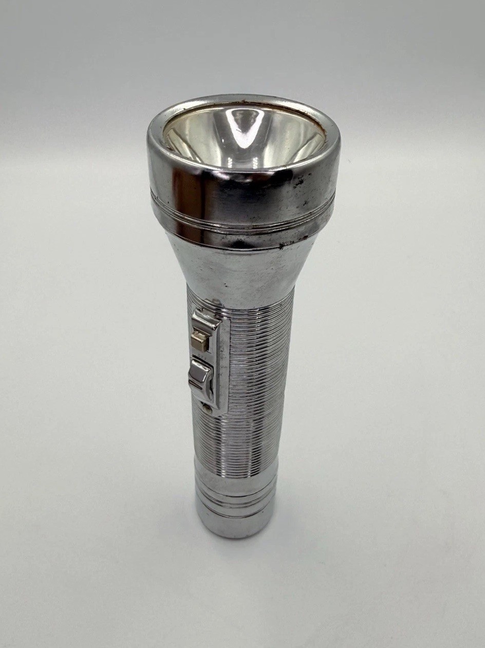 Vintage DORCY Chrome Metal Flashlight 2 D Cell Made in Thailand TESTED WORKING￼