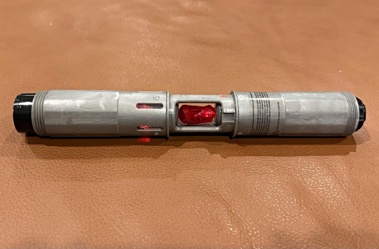 Disney Star Wars Savi’s Workshop Lightsaber Chassis w/Red Kyber Crystal