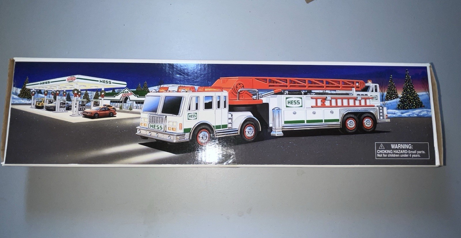 2000 HESS Fire Truck Collectible NEW IN BOX