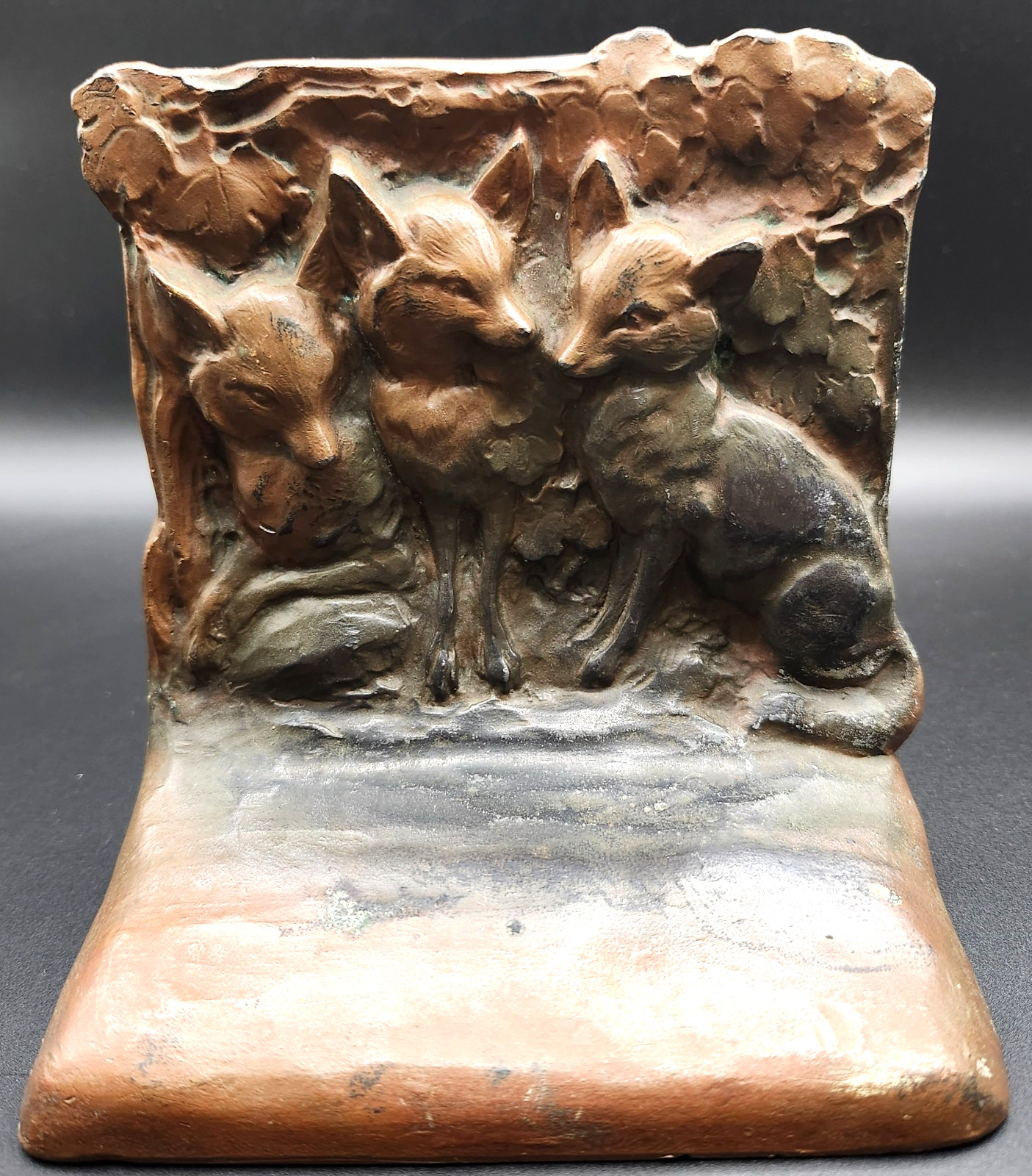 Antique W.B. # 643 USA Three Wild Fox Bronze Metal Art Statue Single Bookend