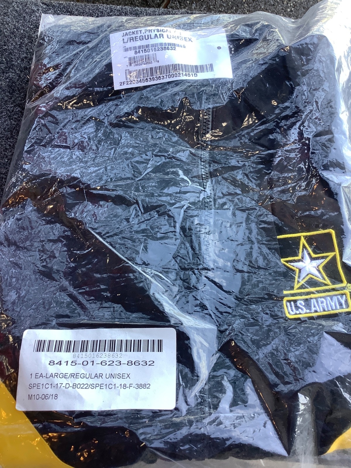 JACKET, UNISEX ARMY PHYSICAL FITNESS UNIFORM   NSN:8415-01-623-8632, SZ: LG/REG