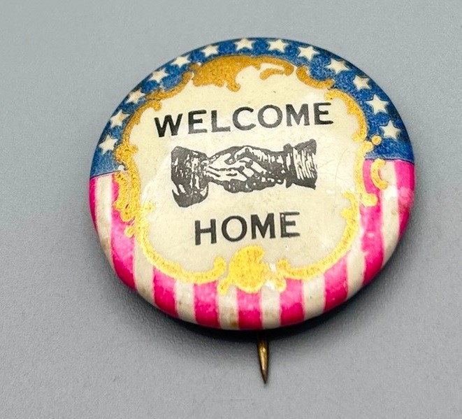 WWI 1918-1919 Welcome Home Patriotic Home Front Celluloid Pin by Pitt Novelty