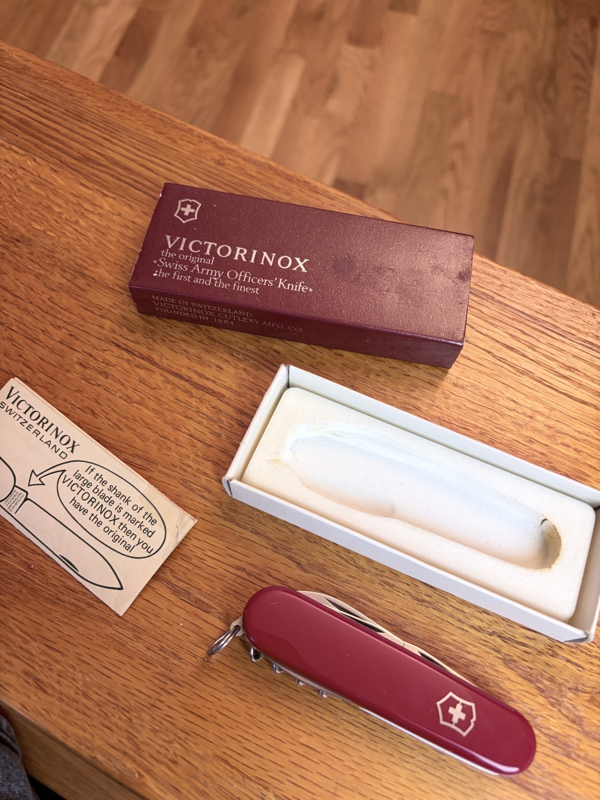 Victorinox Vintage Spartan Fisherman 91mm Swiss Army Knife, Red