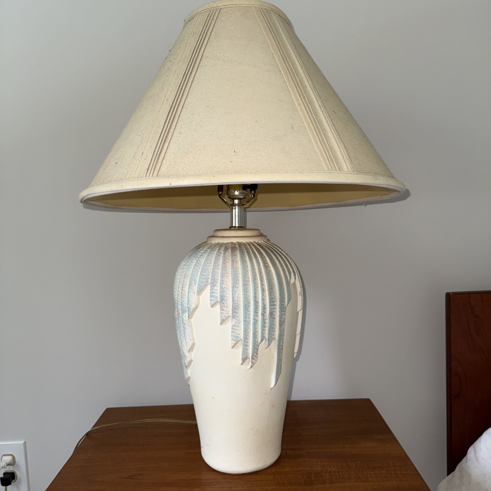 1995 Postmodern Southwestern Style Elite Ceramic Table Lamp 27\