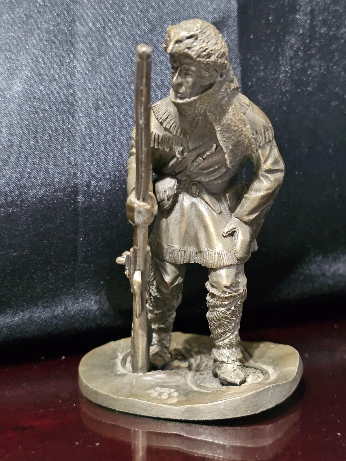 VINTAGE 1975 THE FRANKLIN MINT THE TRAPPER FINE PEWTER FIGURINE 4