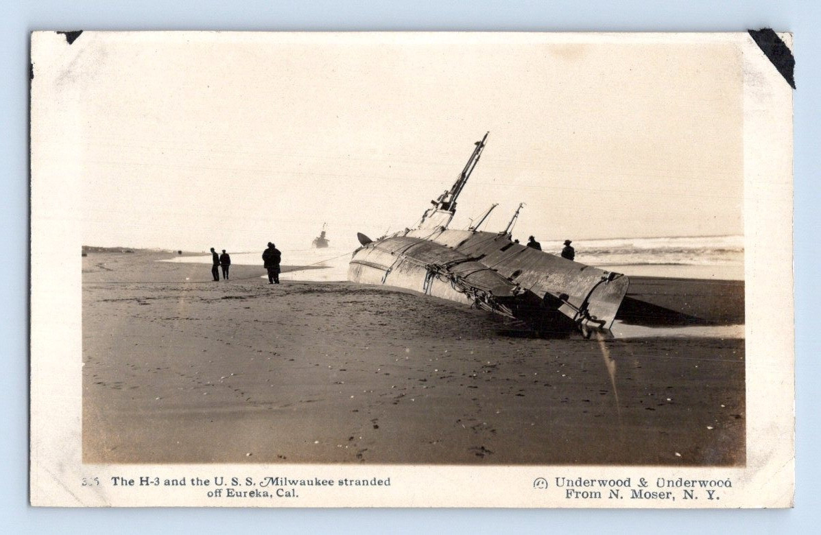 RPPC 1918. WW1, THE H-3 AND THE USS MILWAUKEE STRANDED OFF EUREKA CA POSTCARD A3