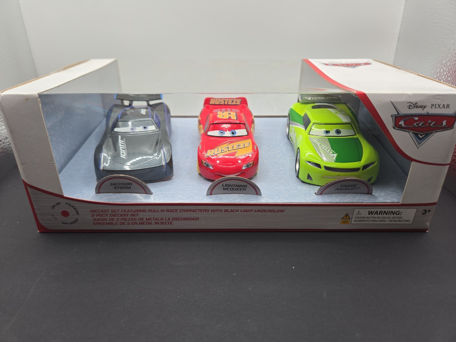 Disney Pixar Cars Light-Up Pullback Lightning Mcqueen, Jack