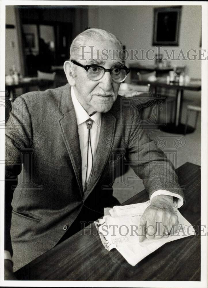 1975 Press Photo Joe Smith, surviving member of Smith and Dale vaudeville comedy 1975 Press Photo Joe Smith, surviving member of Smith and Dale vaudeville comedy