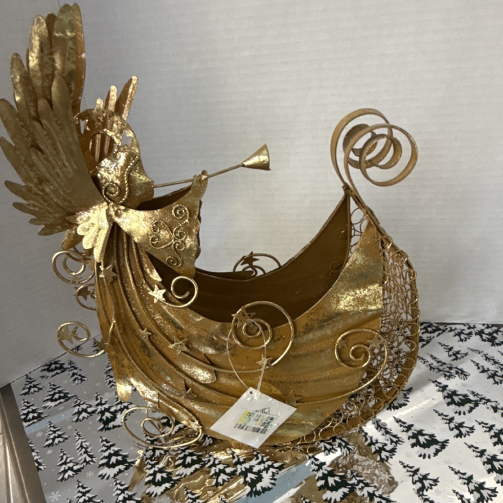Vintage Pacific Rim Gold Metal Angel Stars Christmas Decor Basket, Vintage NWT