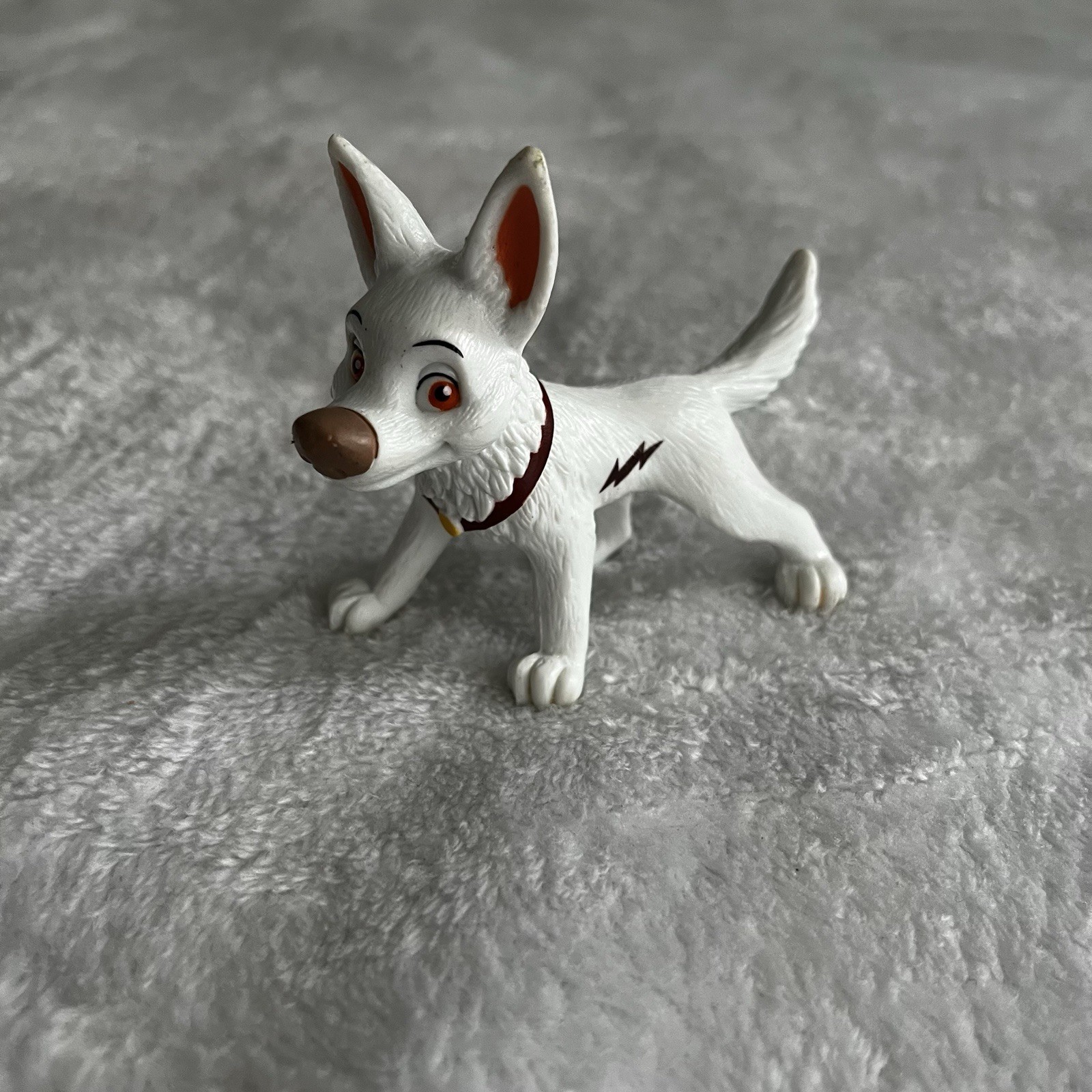 Disney Movie BOLT Dog Toy White PVC Figure 3.75 in Hard to Find Rare Cake Topper