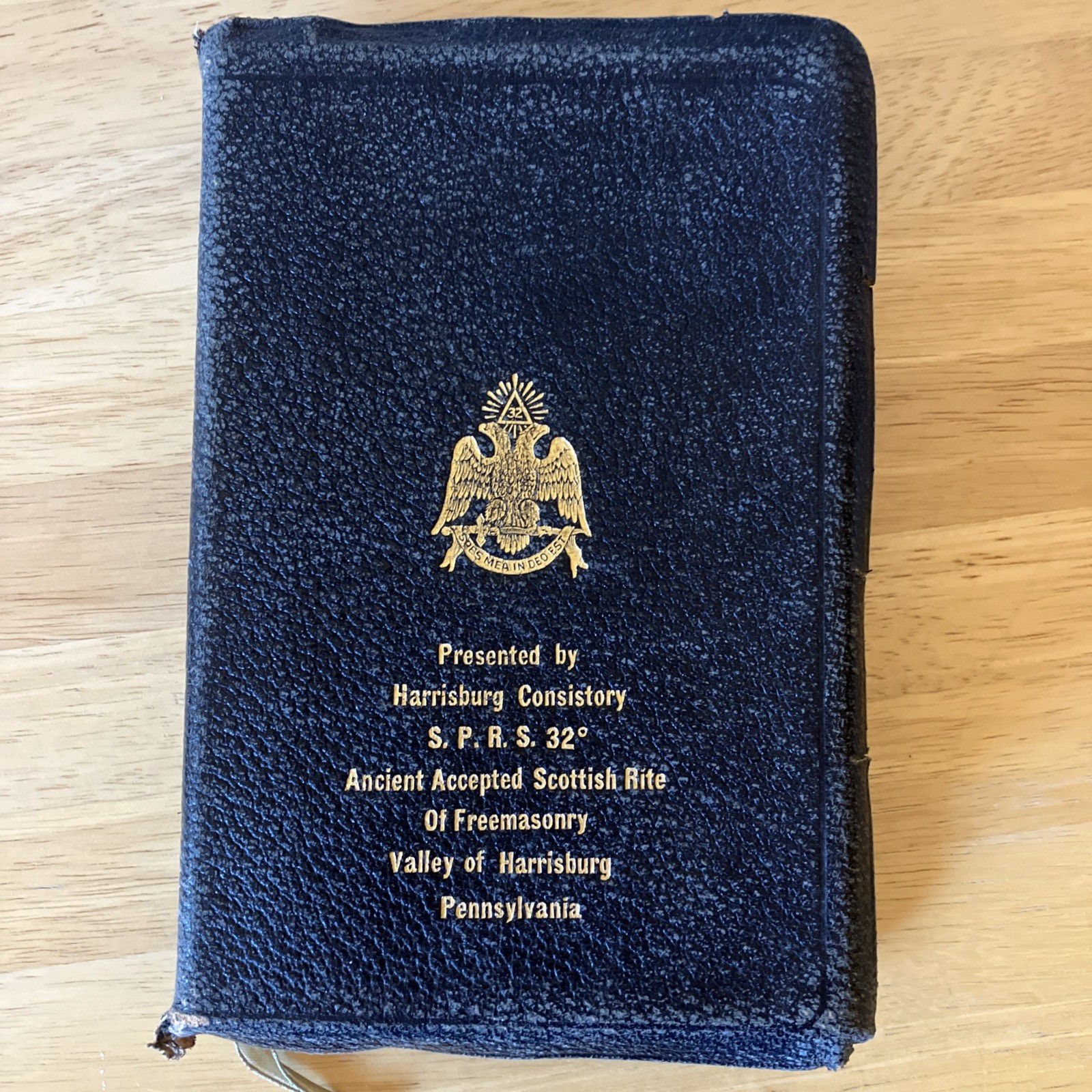 1940 Masonic Bible Harrisburg PA Scottish Rite 32° King Solomon Temple Holman 1940 Masonic Bible Harrisburg PA Scottish Rite 32° King Solomon Temple Holman