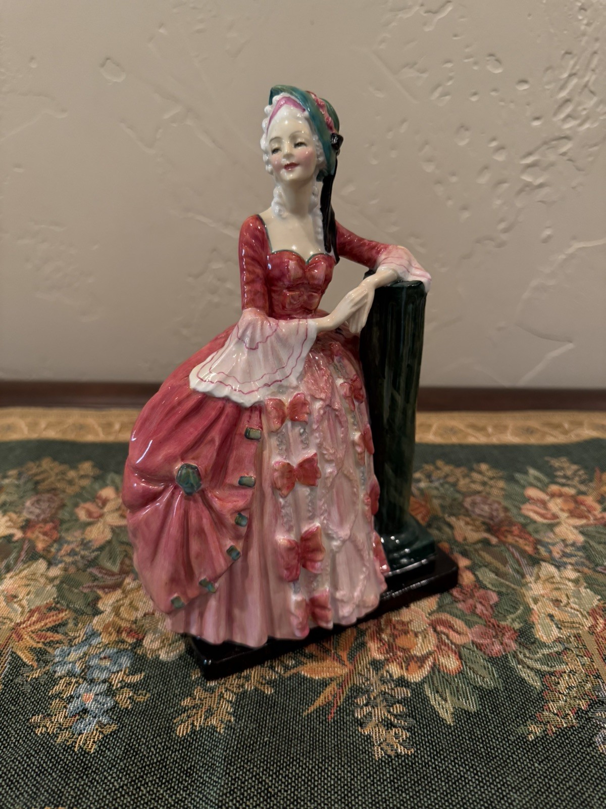 Rare Royal Doulton Figurine \