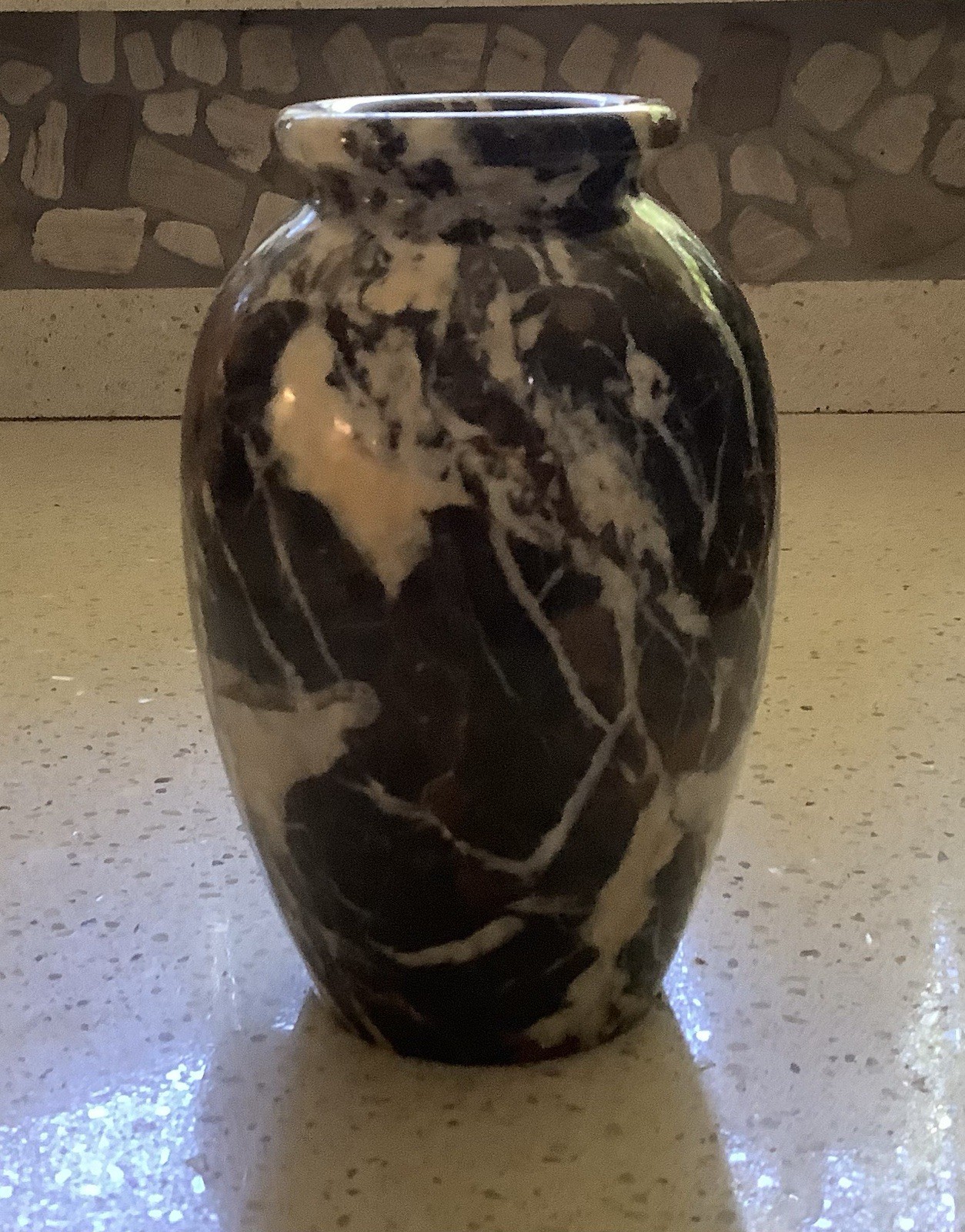 Stunning MARBLE VASE, 5 3/4” Tall, Perfect Cond. BLK, Cream, Brown 2.75 Lbs Stunning MARBLE VASE, 5 3/4” Tall, Perfect Cond. BLK, Cream, Brown 2.75 Lbs