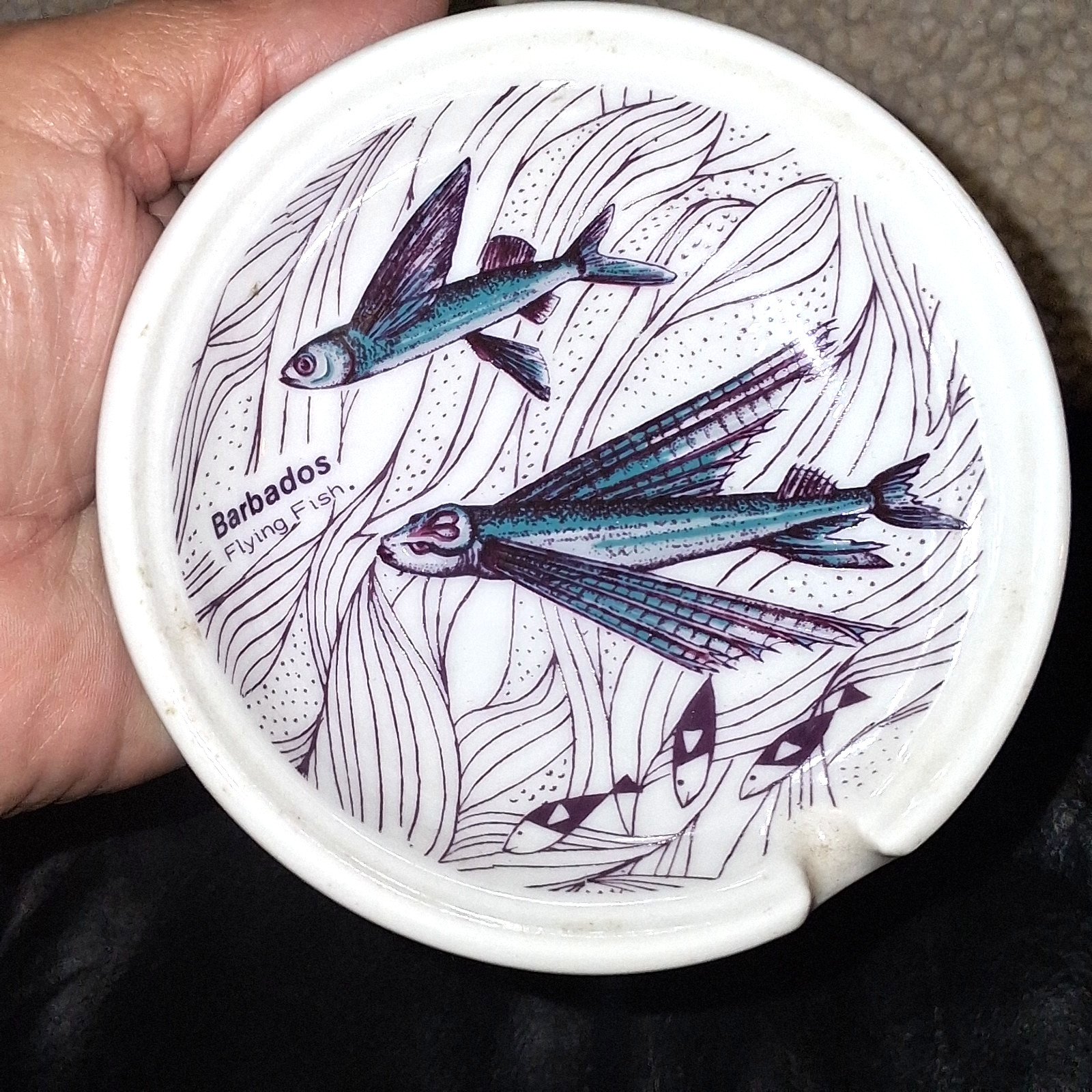 VINTAGE BARBADOS FLYING FISH PORCELAIN ASHTRAY DISH 4\