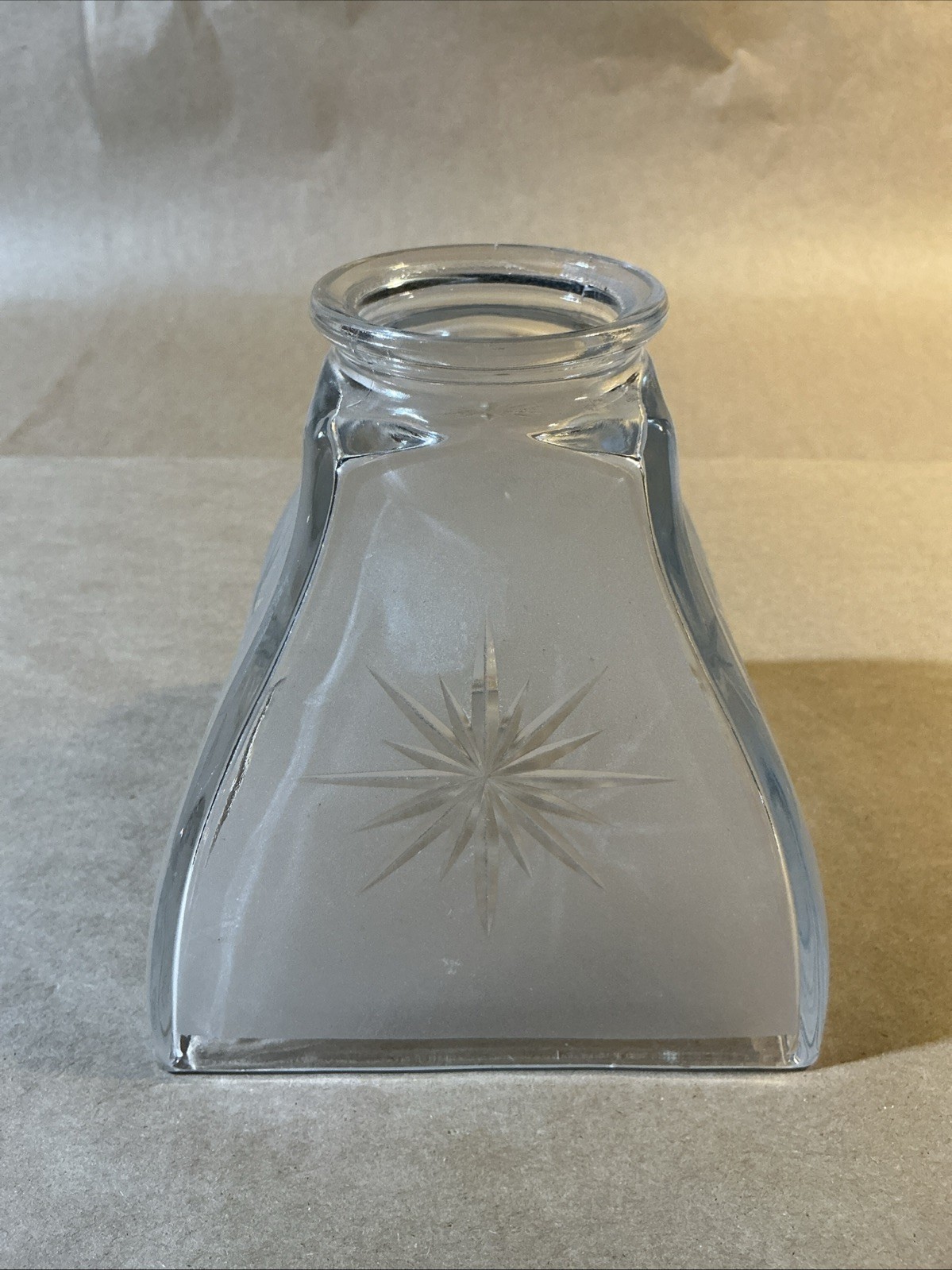 Vintage Unusual Glass Lamp/Light Shade INV-B2E11
