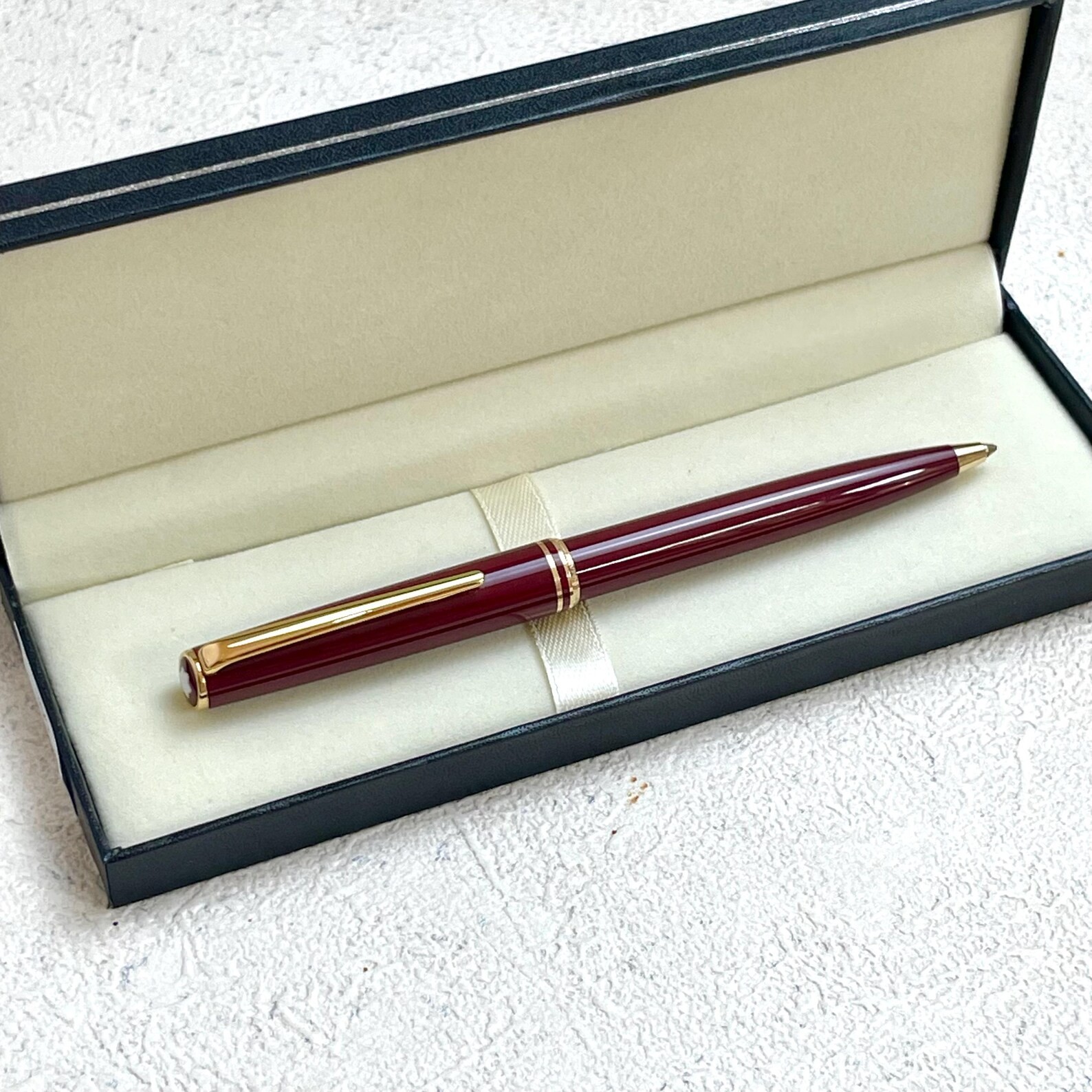 Vintage Montblanc Classic Ballpoint Pen Red with Gold Trim Made in Germany BS189