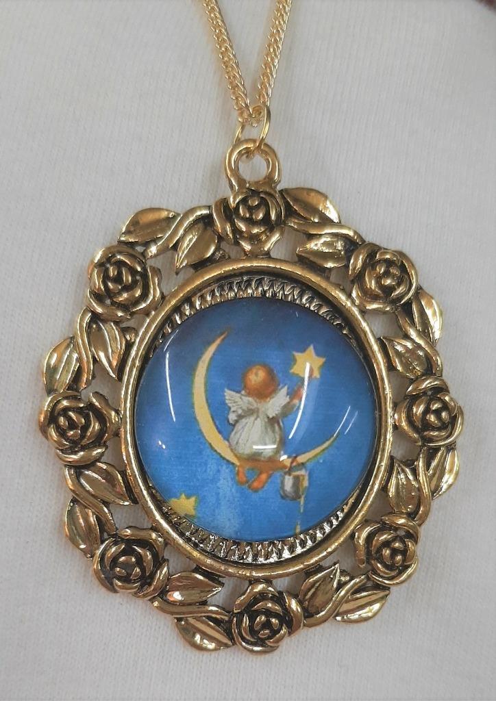 Adorable Rose Rimmed Goldtone Angel Painting the Sky with Star Pendant Necklace