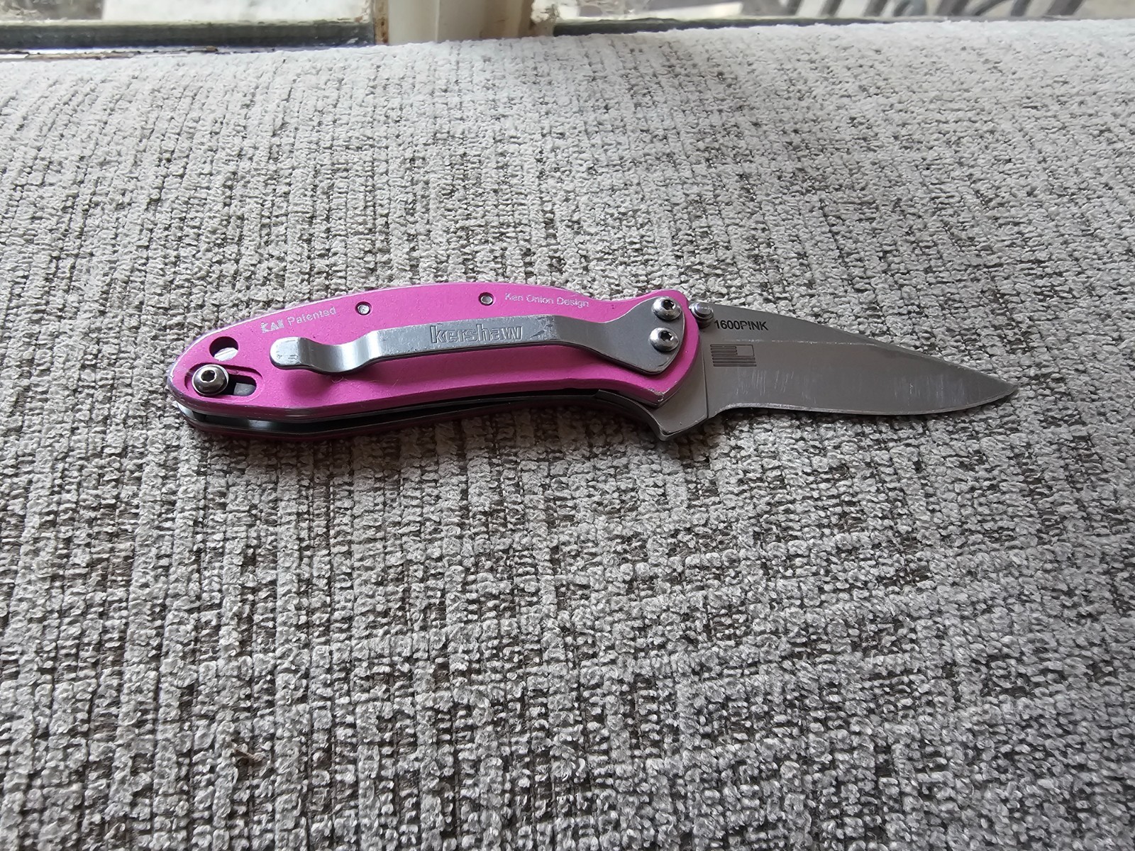 Kershaw Ken Onion #1600 Pink Folding Knife - 4-3/4\ Kershaw Ken Onion #1600 Pink Folding Knife - 4-3/4\