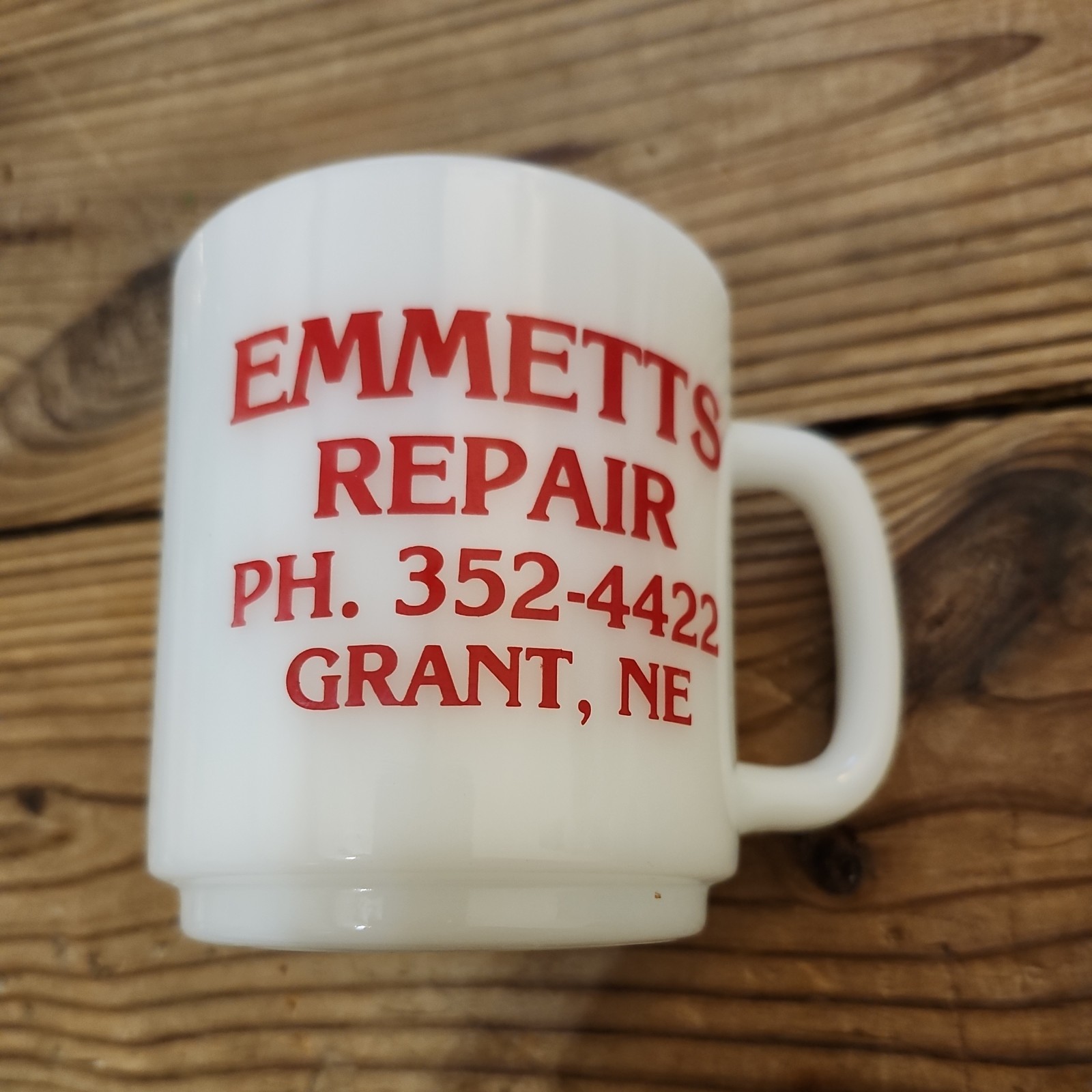 Vintage EMMETTS REPAIR Milk Glass Coffee Mug Red White GLASBAKE Cup-Nebraska 3\