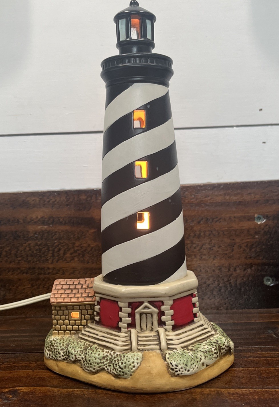 1991 LEFTON Cape Hatteras Lighthouse Light 1870 Historic American Lighthouse * 1991 LEFTON Cape Hatteras Lighthouse Light 1870 Historic American Lighthouse *