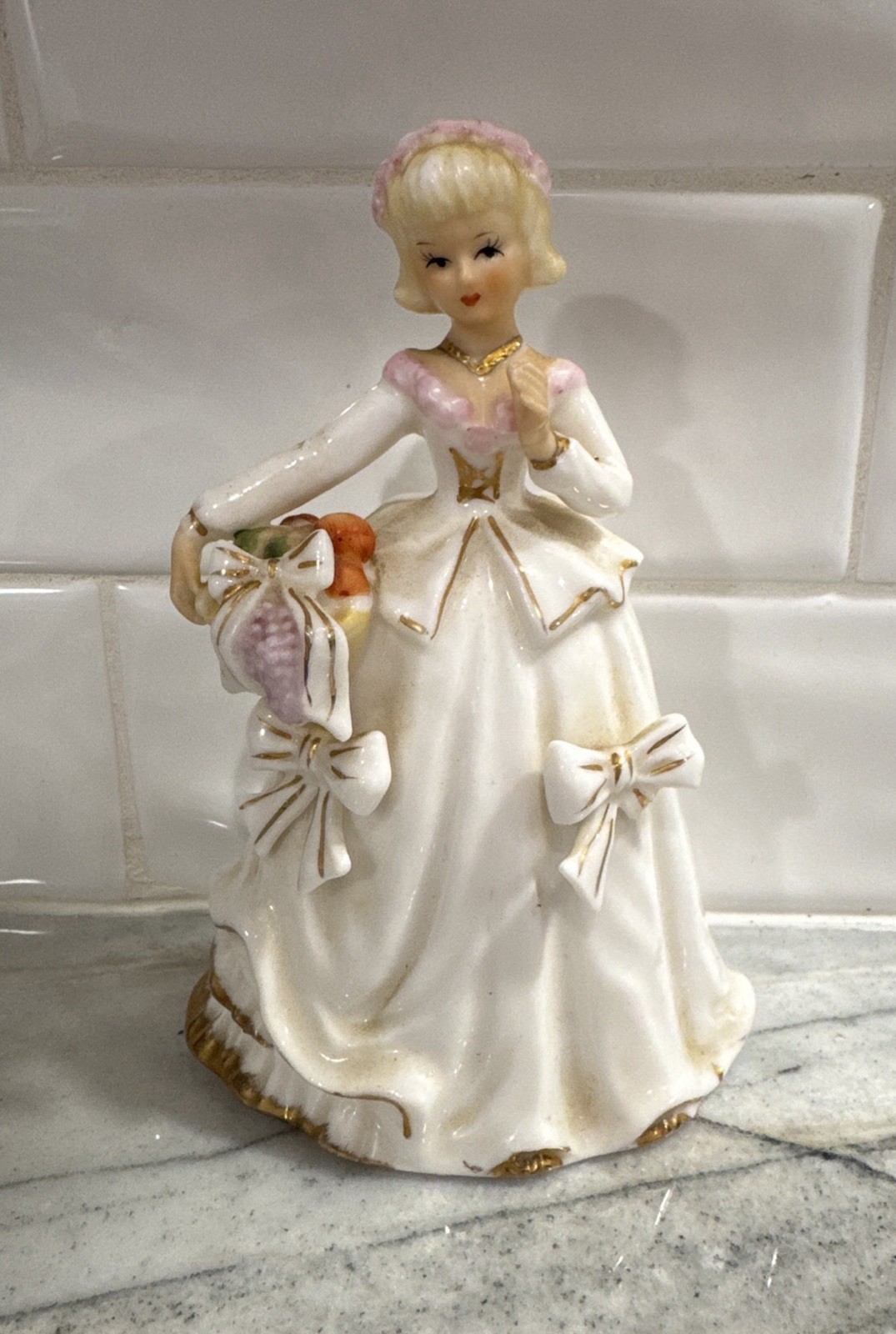 I.W. Rice Girl with Bouquet Flowers Vintage Japan Irice Imports