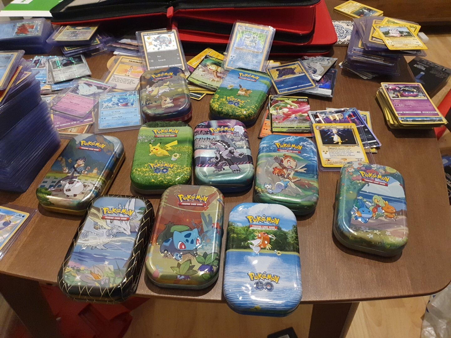 Pokemon Mini Tin Bundle 51x Cards & Guaranteed Reverse Holo, Holo Rares And V/EX