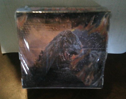 GODZILLA CHROMIUM TRADING CARD BOX SEALED (1996) JPP AMADA, TOHO MONSTERS GODZILLA CHROMIUM TRADING CARD BOX SEALED (1996) JPP AMADA, TOHO MONSTERS