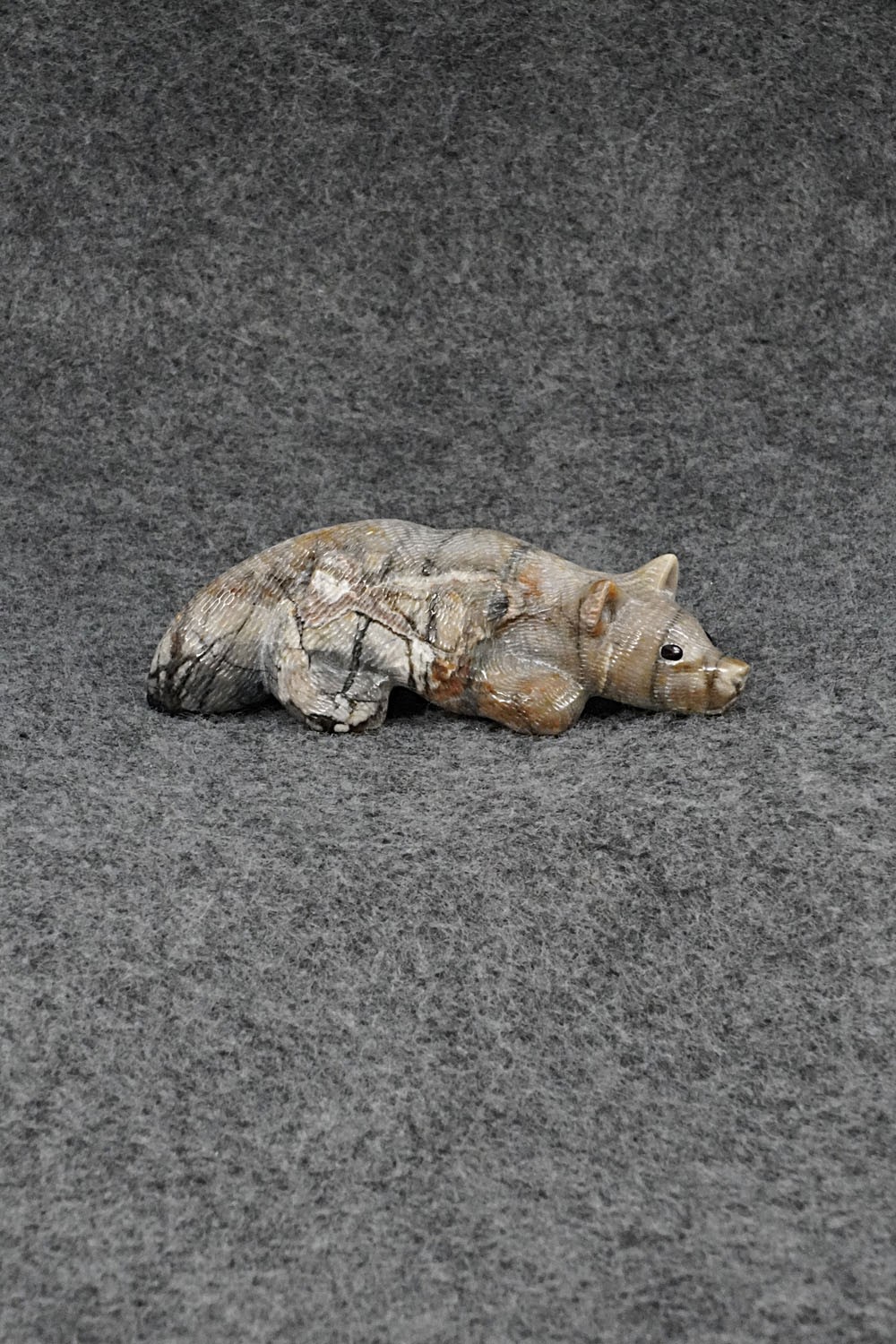 Badger Zuni Fetish Carving - Randy Lucio